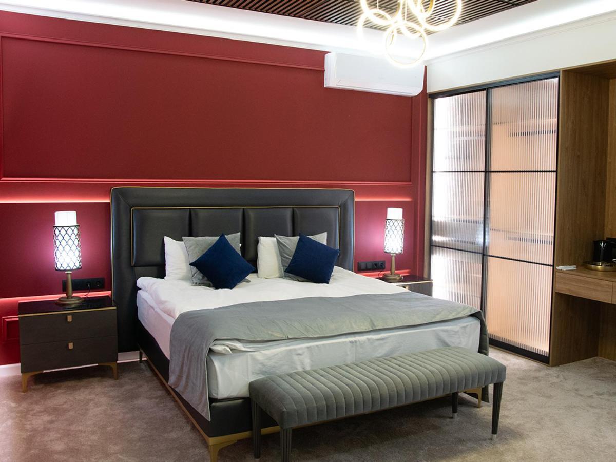 Aquaperla Hotel & Spa Chişinău Extérieur photo