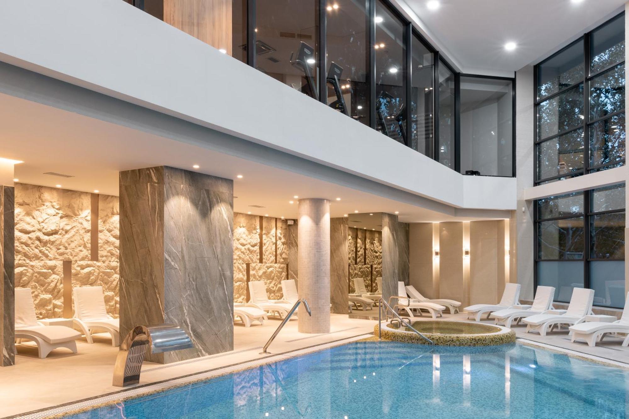 Aquaperla Hotel & Spa Chişinău Extérieur photo
