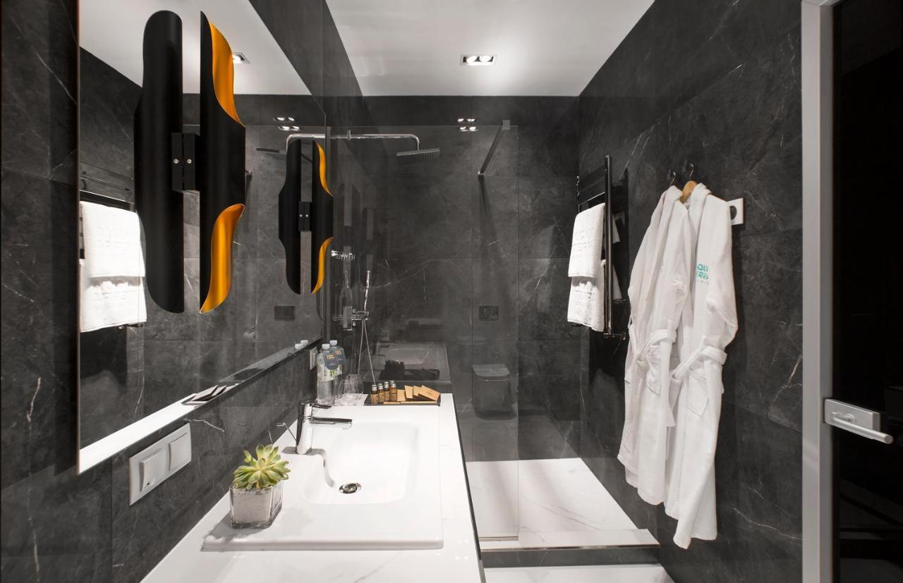 Aquaperla Hotel & Spa Chişinău Extérieur photo